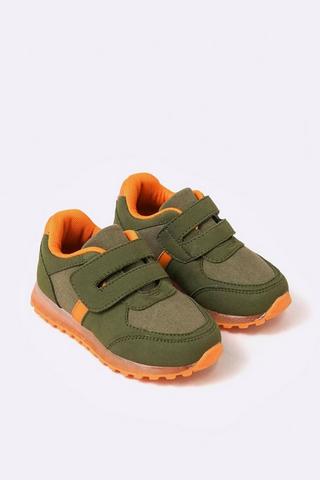 Light Up Trainer