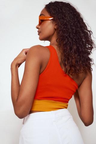 Seamless Asymmetrical Top