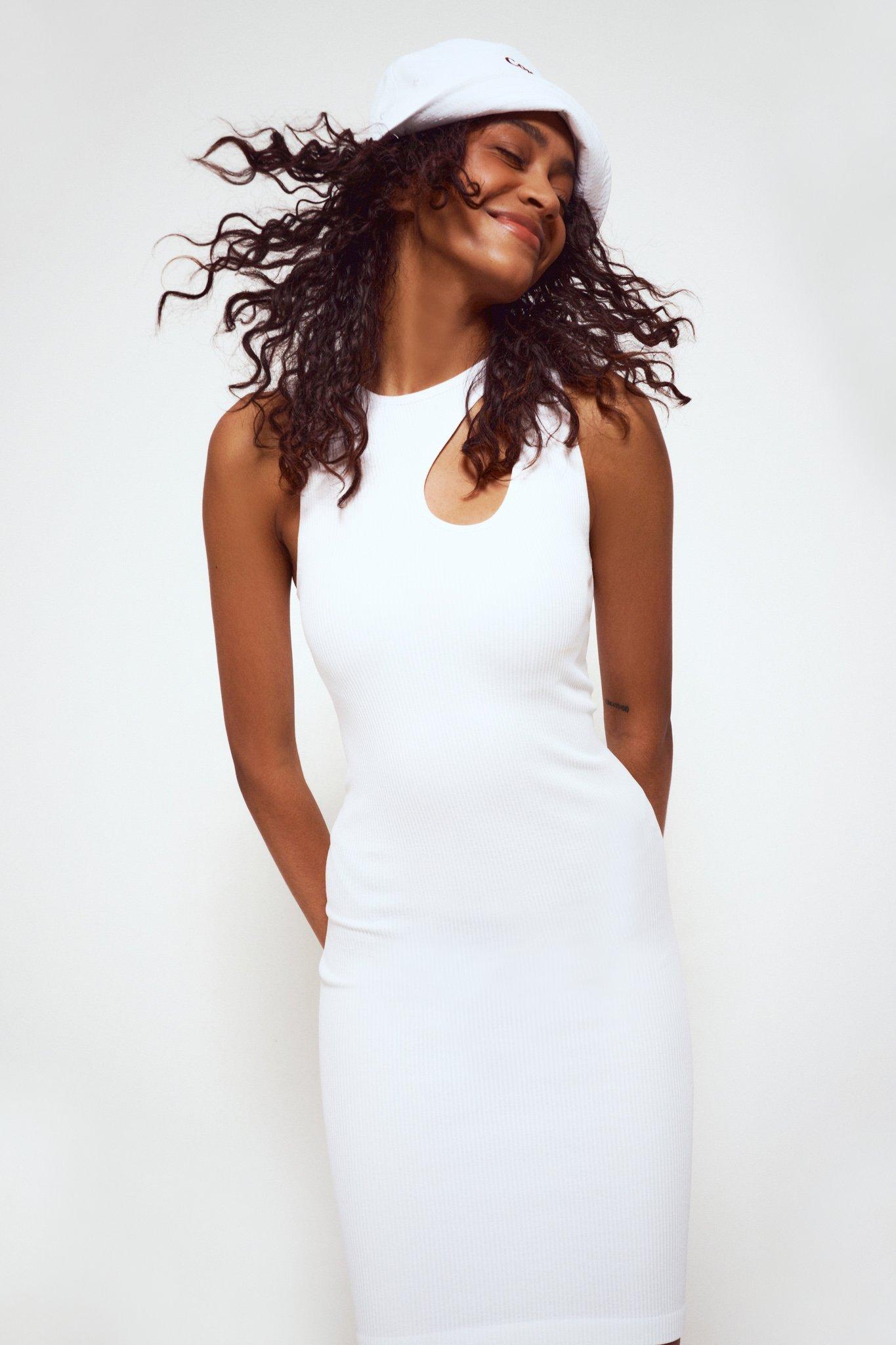 Brown Pleated Sleeveless Bodycon Dress main image 1