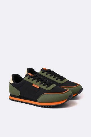 Trainer