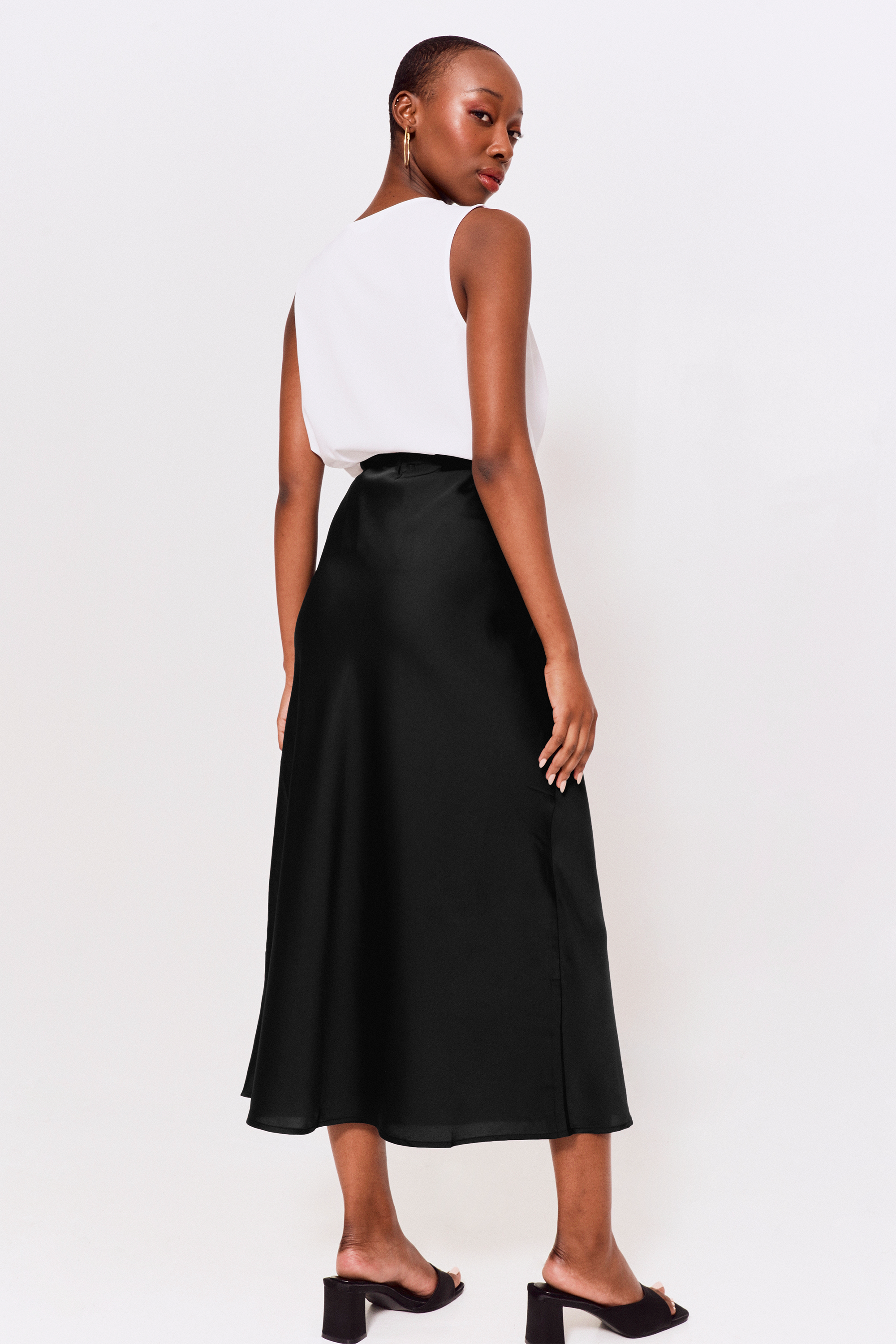 Silk skirt outlet black