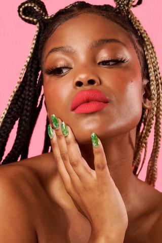 Instant Nails