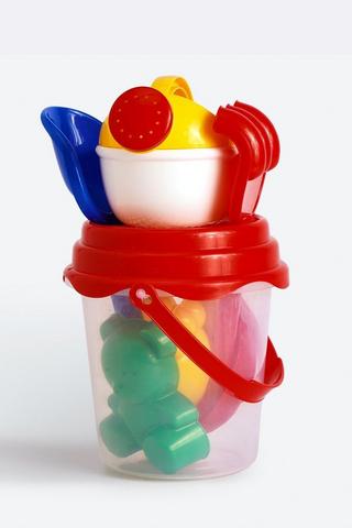 6 Piece Bucket Set
