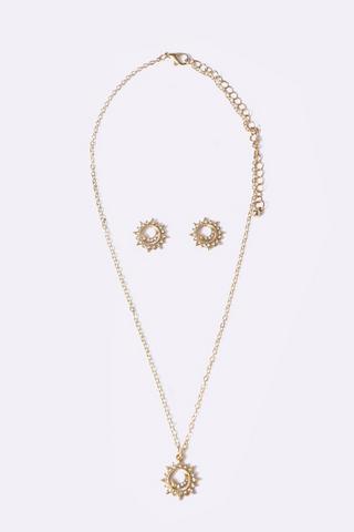 Necklace And Earring Set