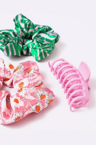 Scrunchies And Hair Claw Set