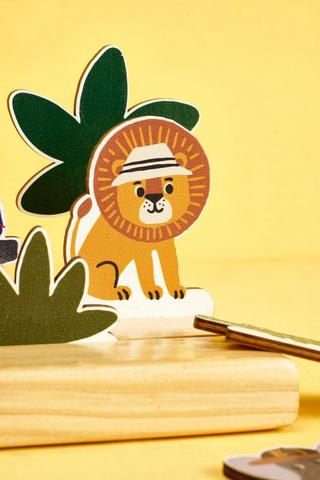 The Safari Explorer