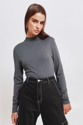 Turtle Neck Top