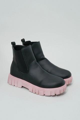 White boots sale mr price