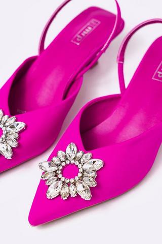 Slingback Kitten Heel