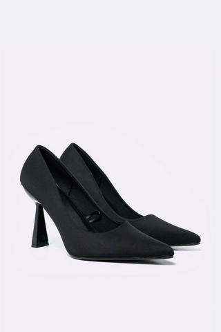 Court Heel