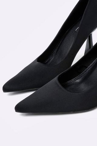 Court Heel