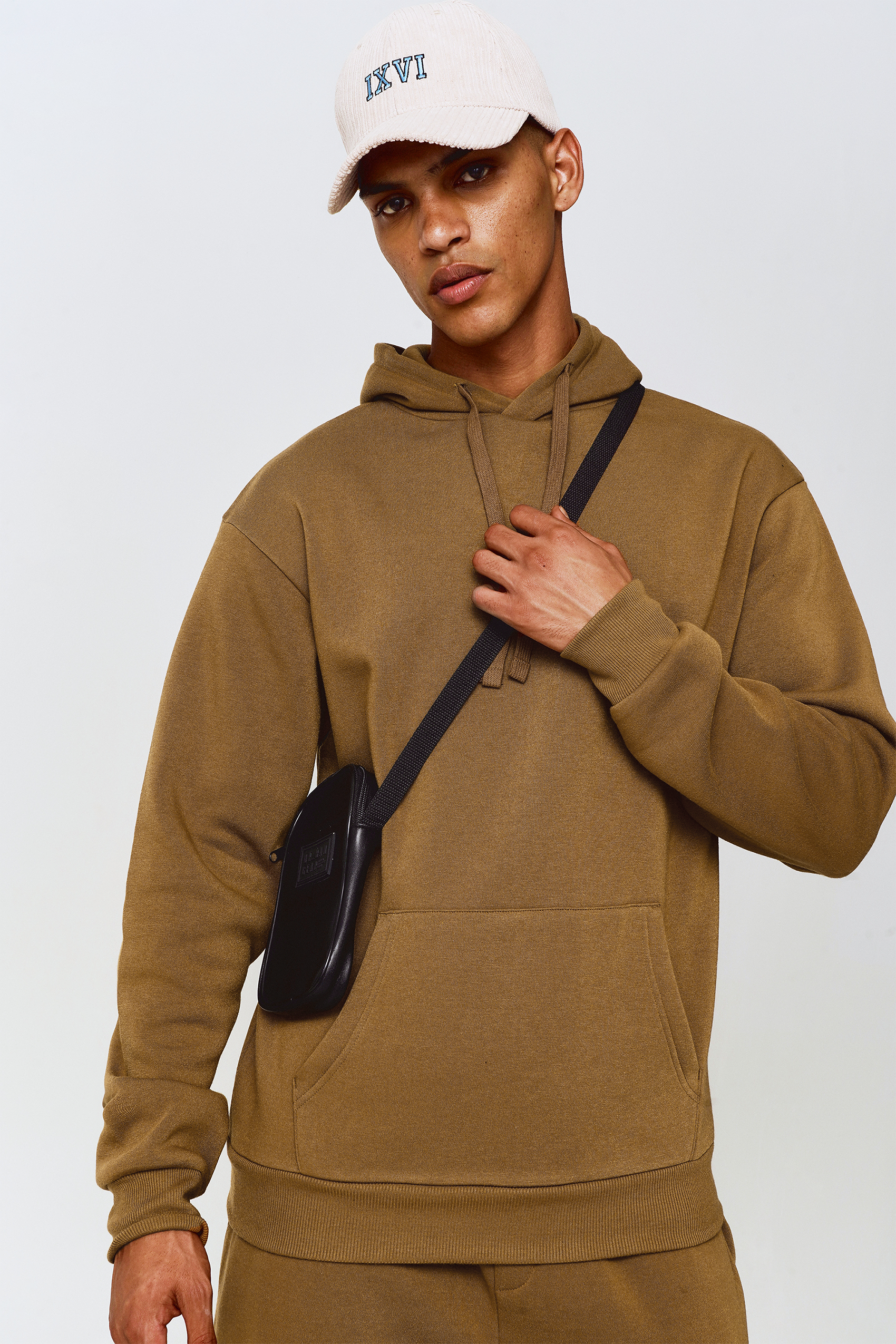 Oversized hoodie mr online price