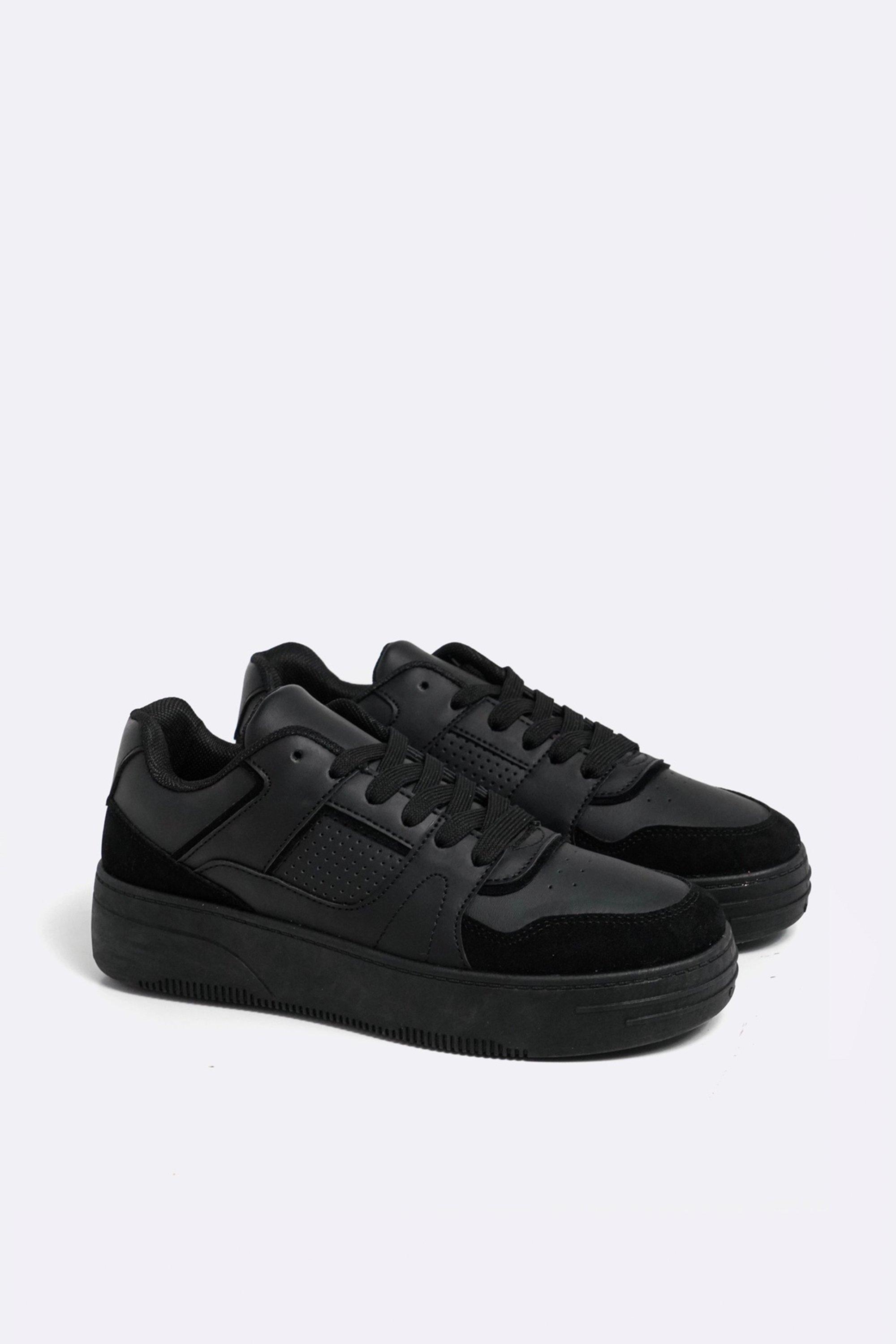 Ladies sneakers 2025 mr price