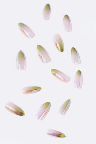 Instant Nails