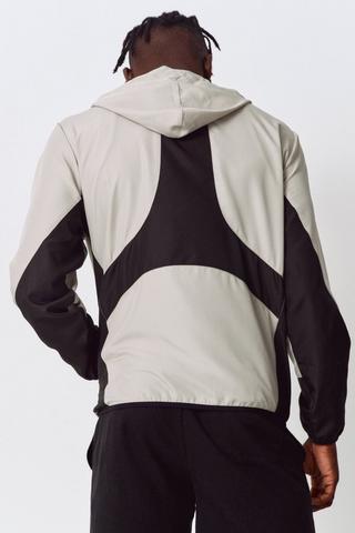 Active Windbreaker