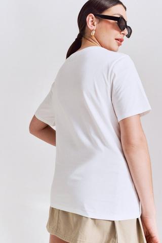 V-neck T-shirt