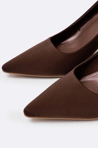Court Heel