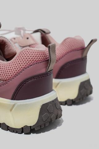 Lace-up Trainer
