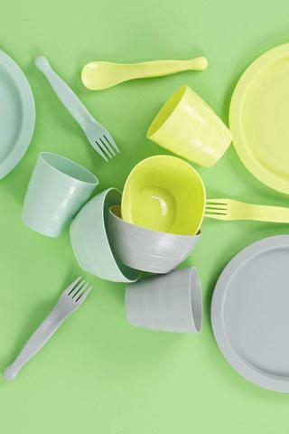 18 Piece Feeding Set