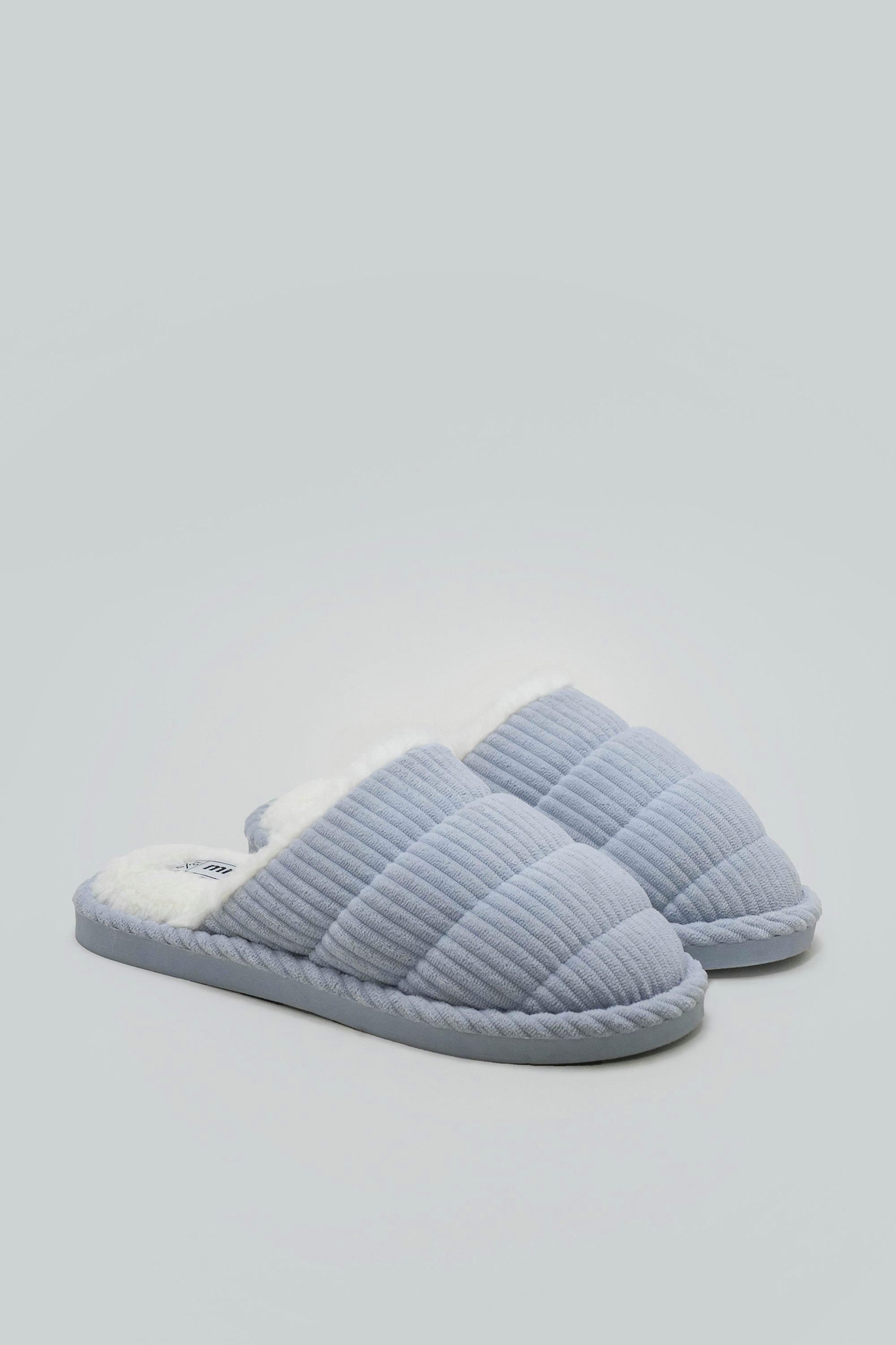 mens fluffy slippers