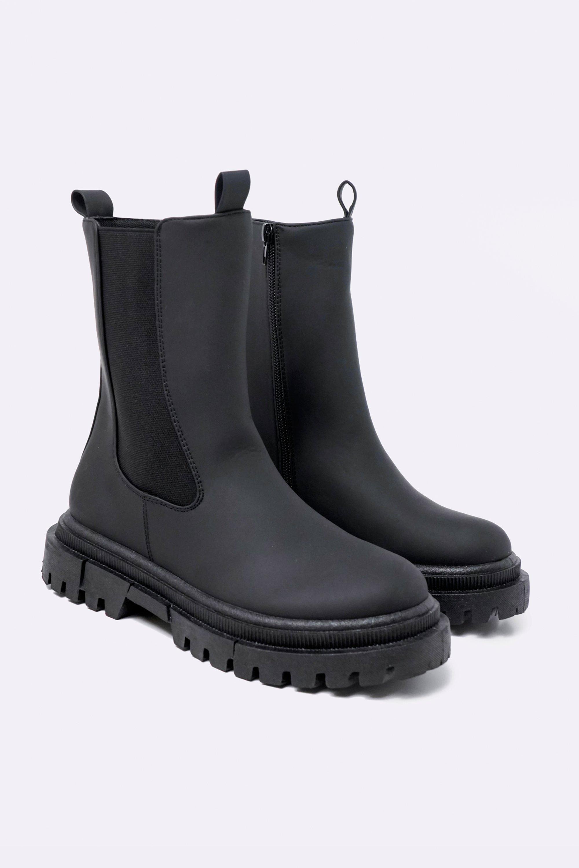 Winter boots shop at mr price