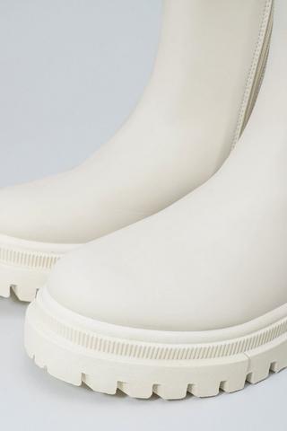 Chelsea Boot