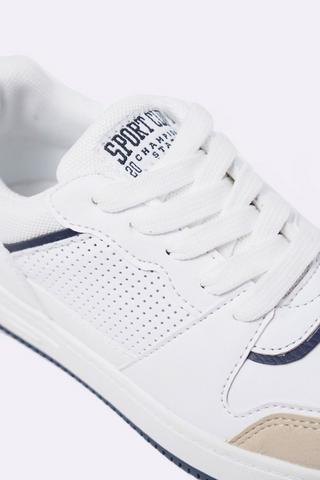 Lace-up Sneaker