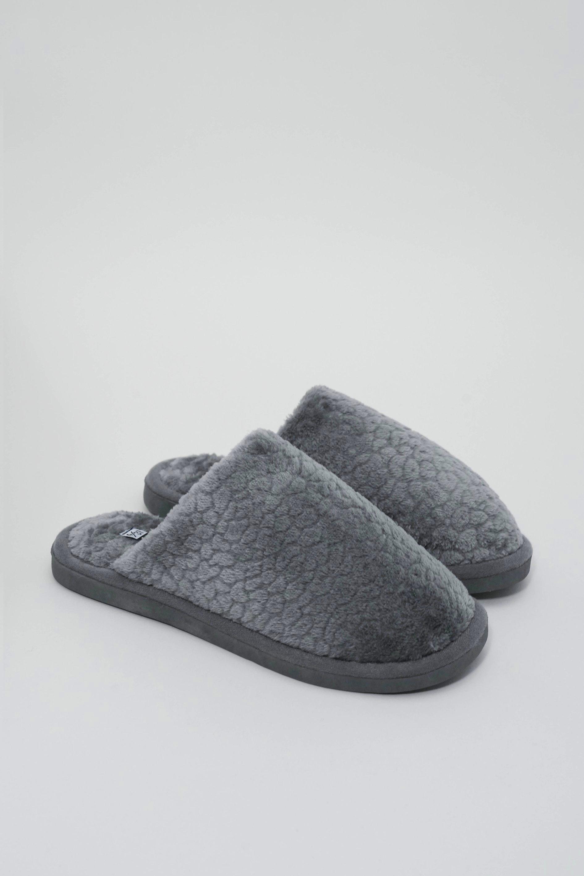 mens fluffy slippers