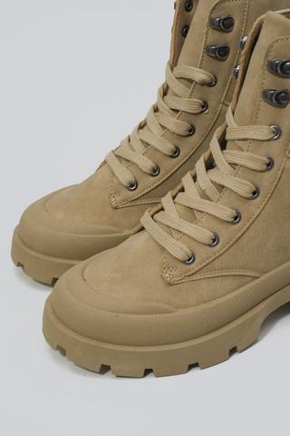 Hiker Boot