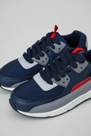 Lace-up Sneaker