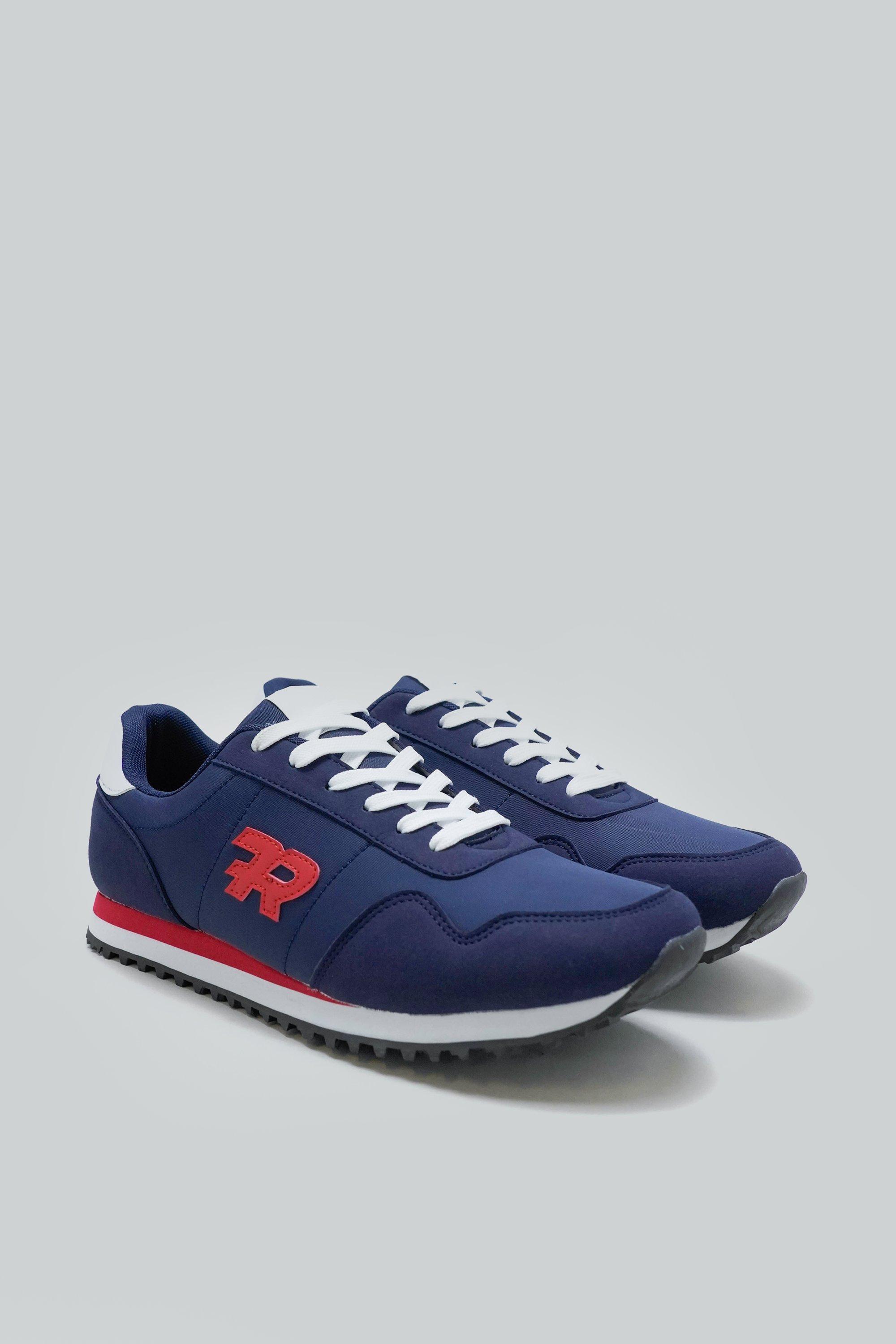 Trainer