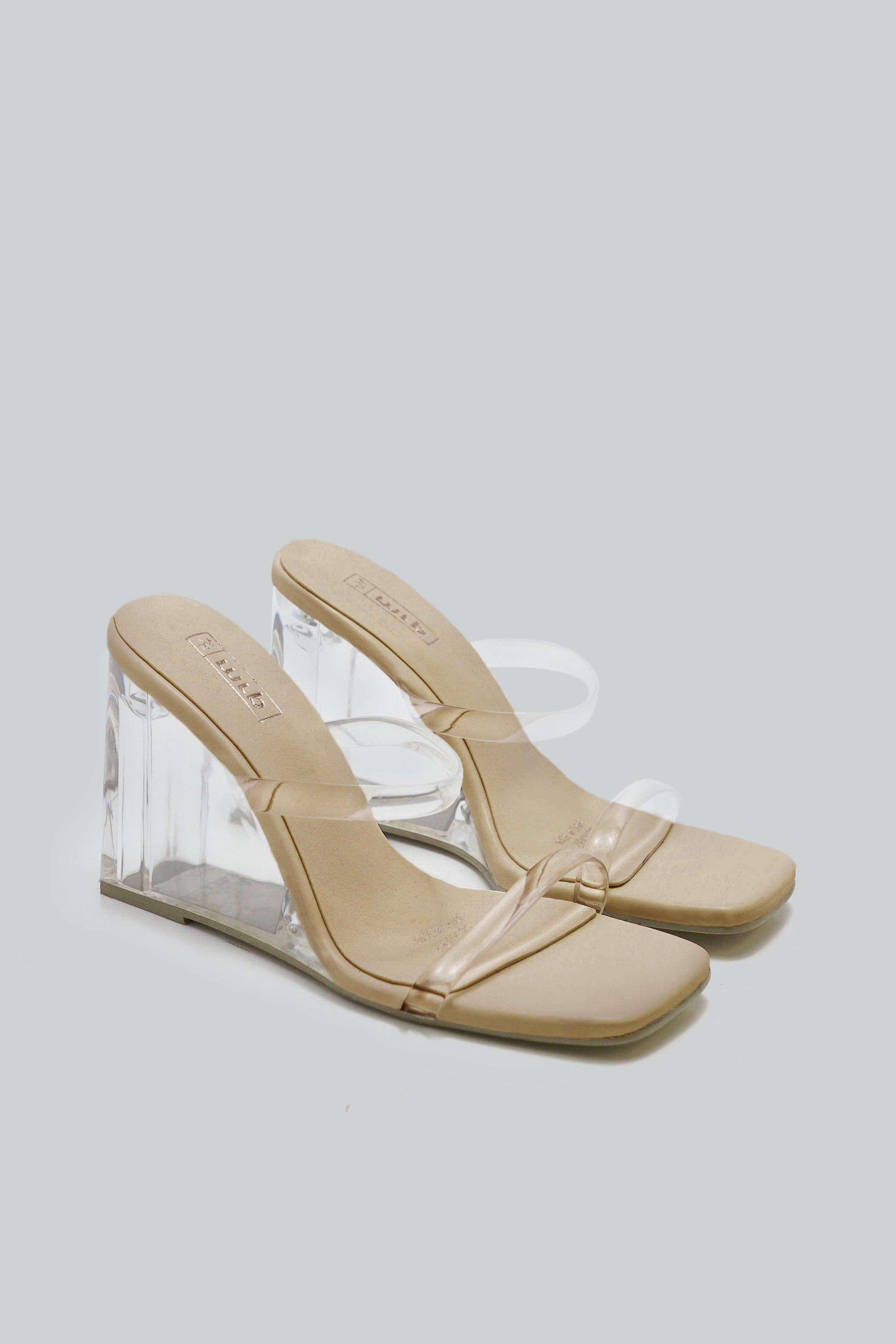 strappy wedge shoes