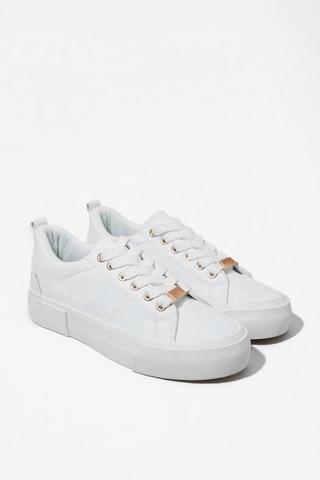 Kicks white hot sale shoes price