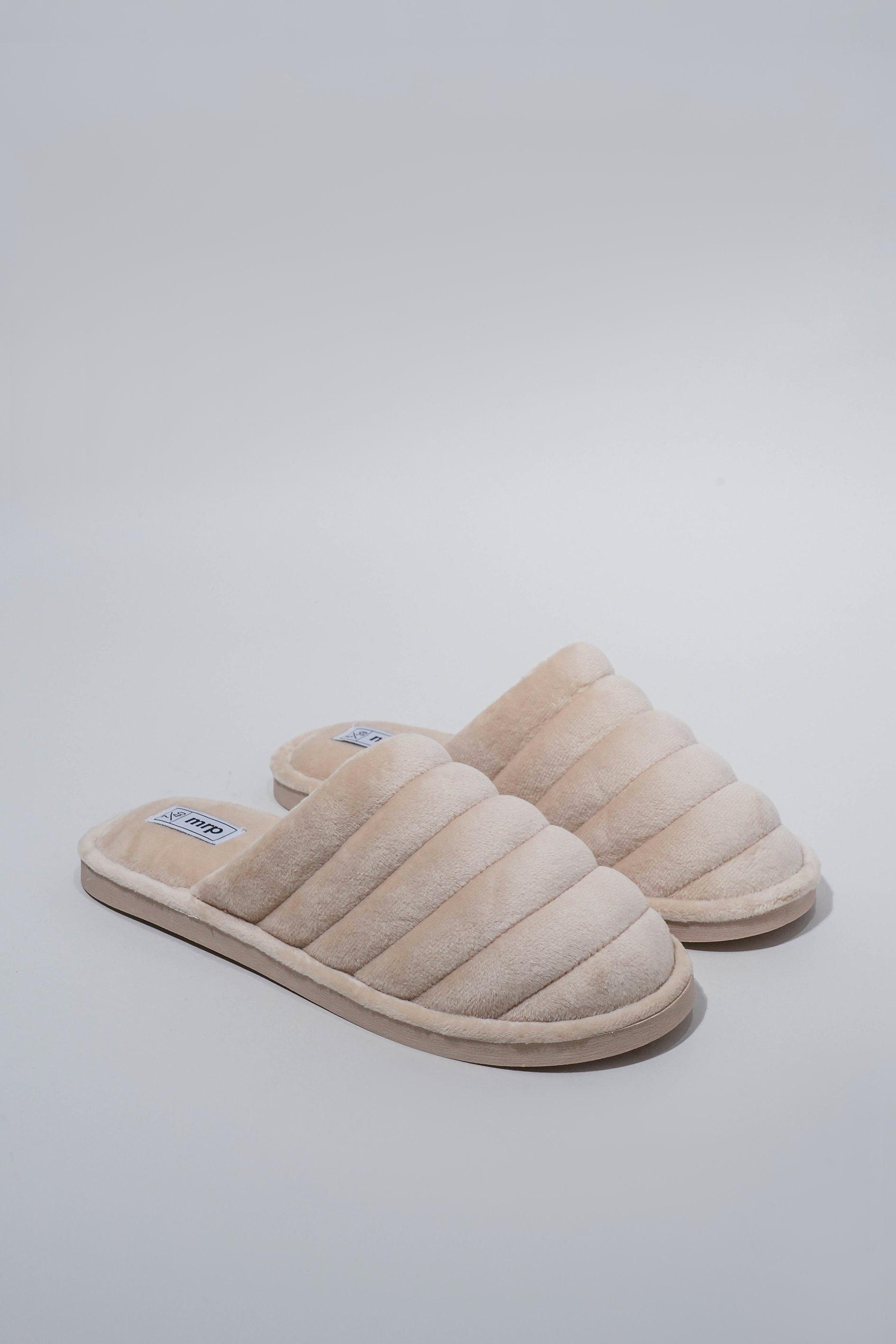 mens fluffy slippers