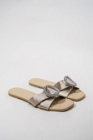 Cross-over Sandal