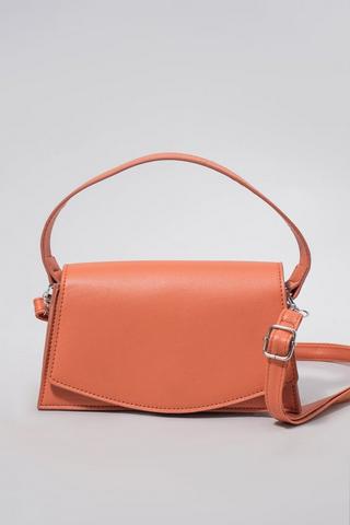 Handbags at mr online price