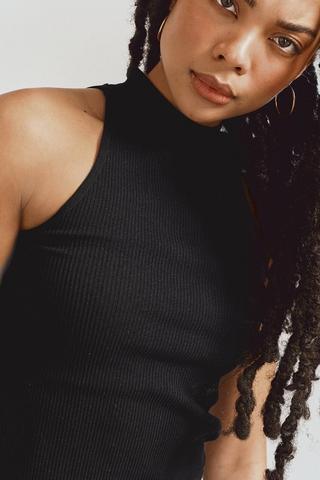 Seamless Turtle Neck Top