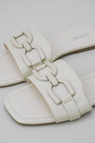 Chain Detail Sandal
