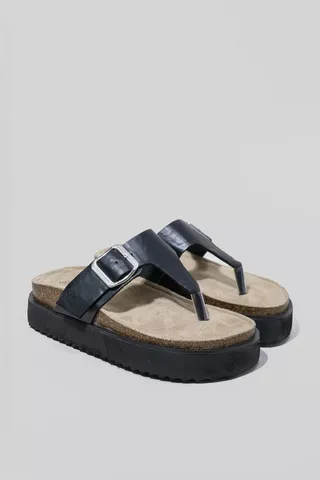 Flatform Sandal