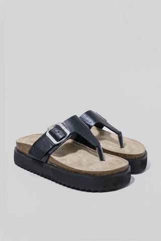 Flatform Sandal