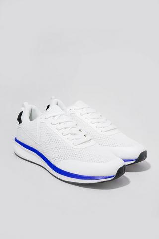 Trainer