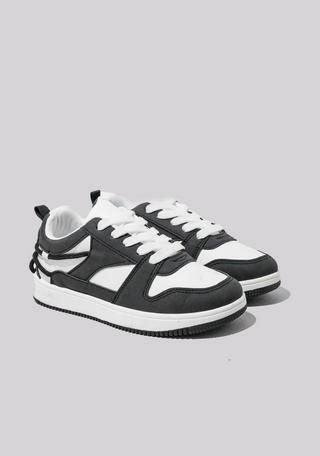 Lace-up Sneaker