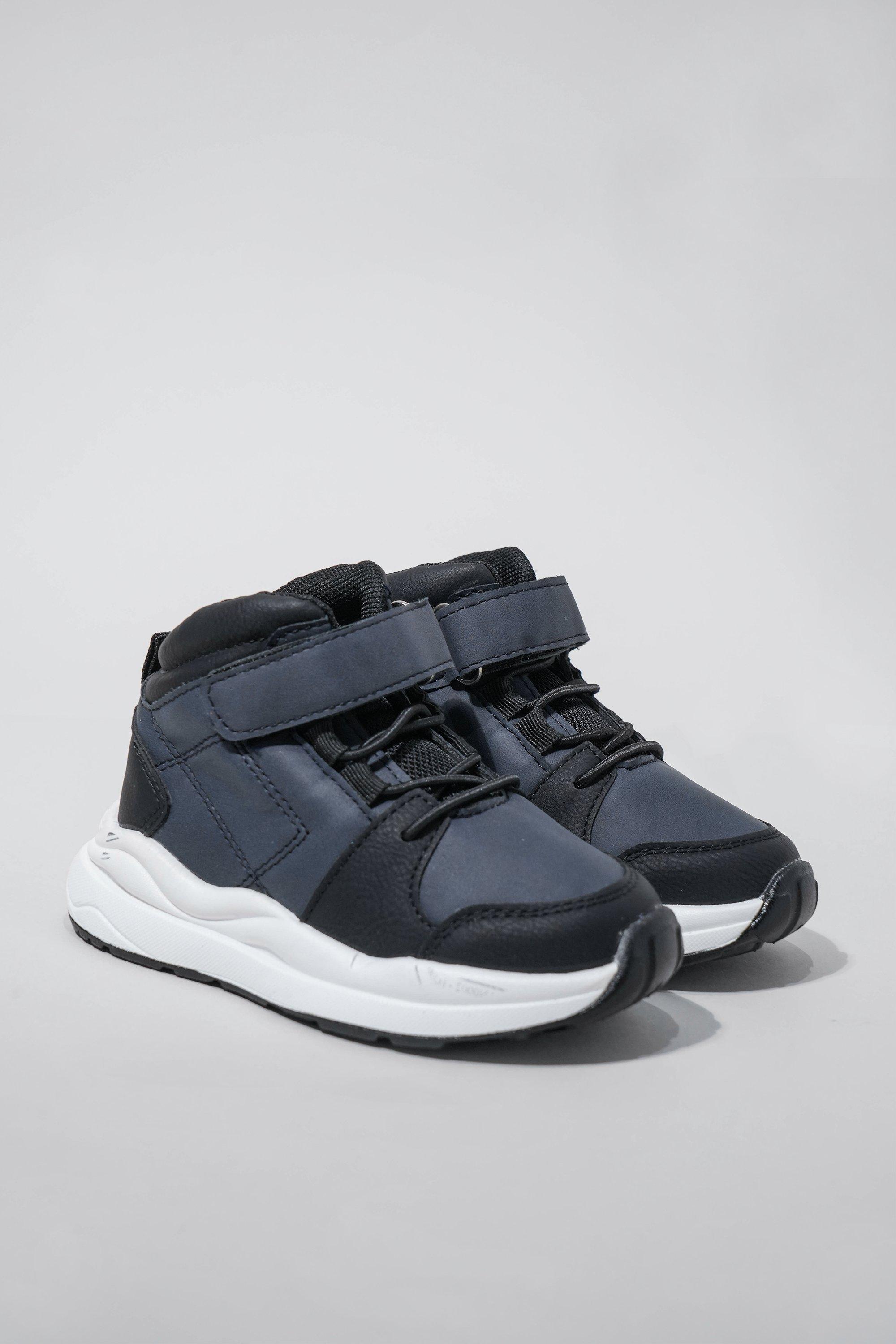 kinetic sneaker high top sneaker