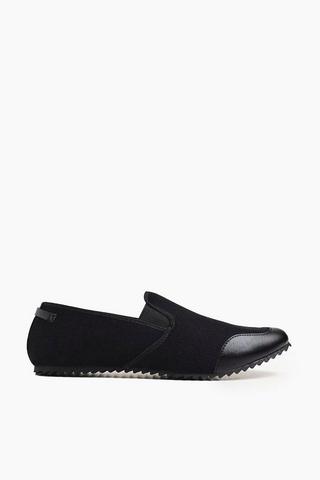 Mr Price Men s shoes Slops slippers sneaker and lace up formal shoes Mr Price online