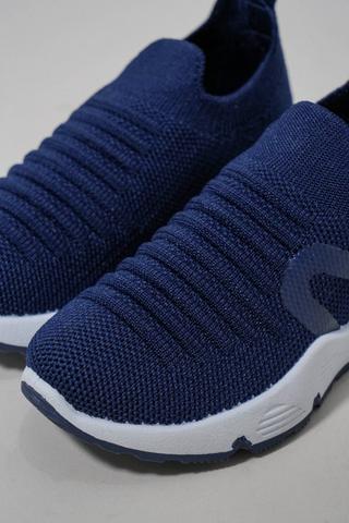 slip on trainer shoes