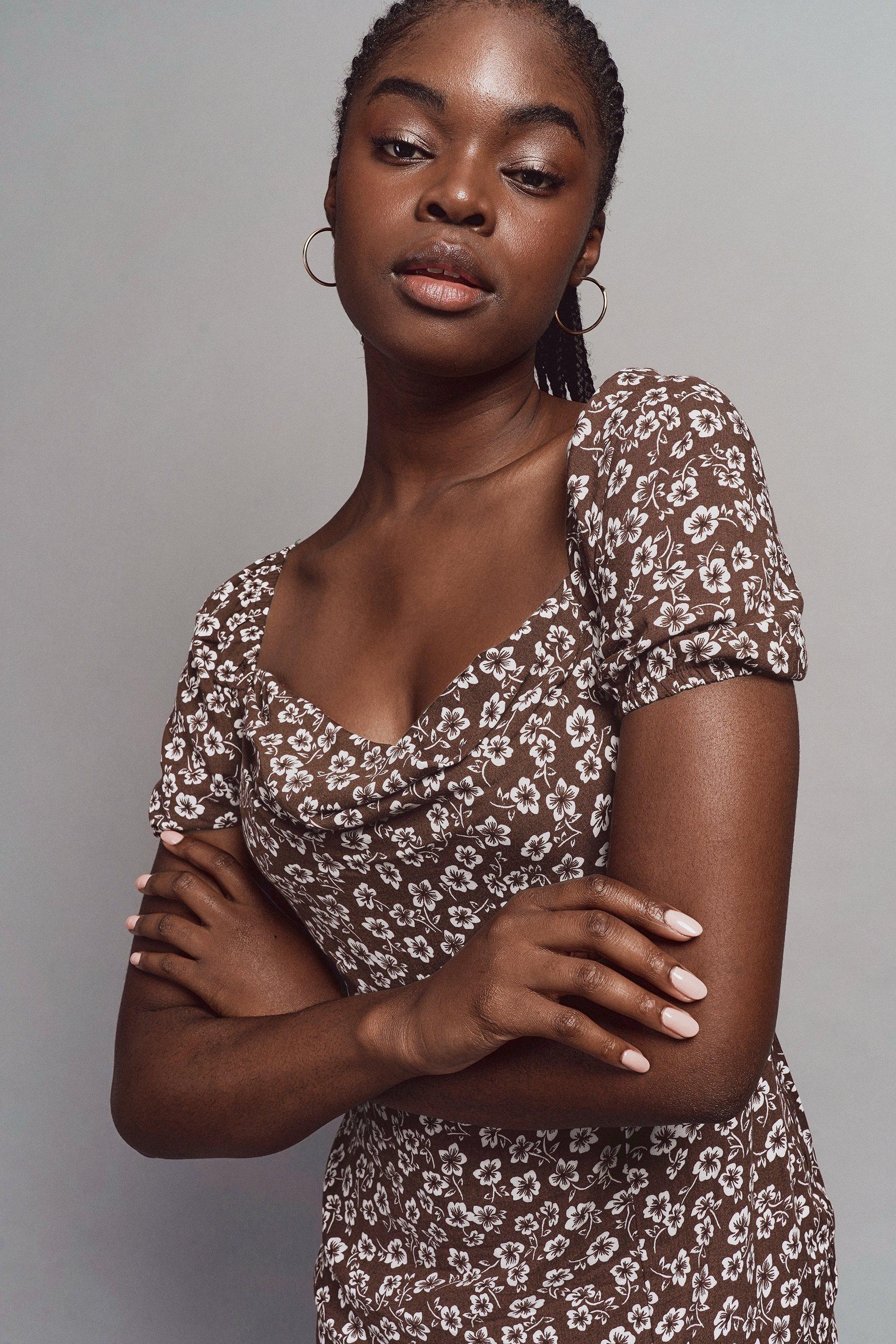 slim fit dress slacks Labe Flared Dress: Radiate Elegance with Haute Afrika main image 1