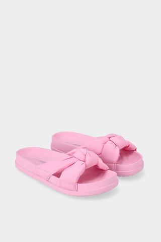 Cross-over Sandal