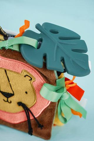 Interactive Vibrating Safari Book