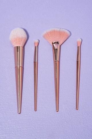 4 Pack Makeup Brushes And Beauty Blender