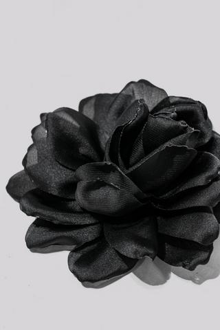 Corsage Choker Necklace
